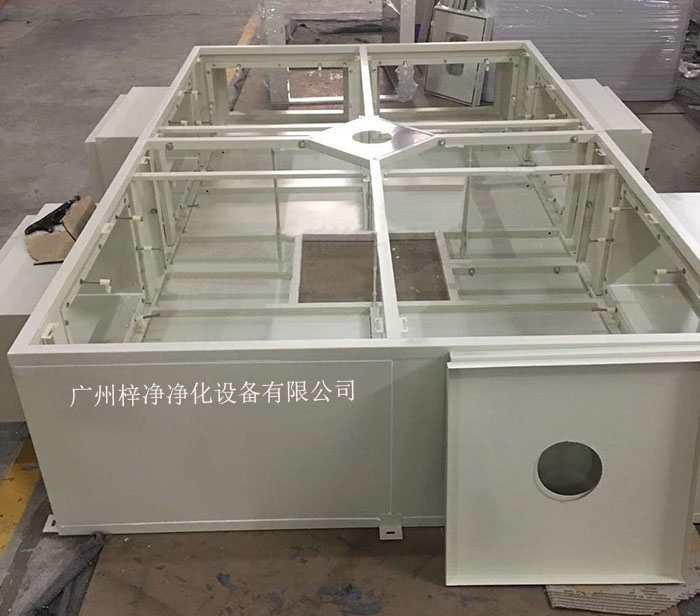 層流送風(fēng)天花是現(xiàn)代醫(yī)院手術(shù)室必用的一種凈化裝置。